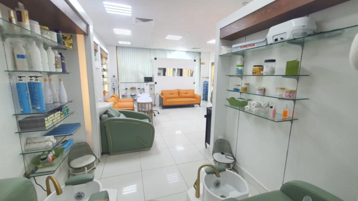 For sale an existing commercial business